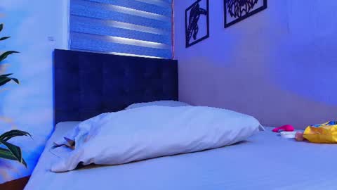 auralis_lux online show from July 20, 2026, 8:00 pm