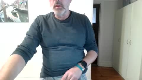 aussiemaninmelbourne online show from July 17, 2026, 6:20 am