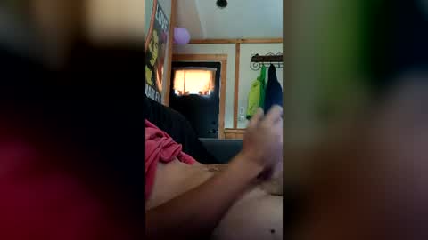 Snapshot of austinc4204 chatting on August 7, 2026, 4:42 pm austinc4204 online show from August 7, 2026, 4:42 pm