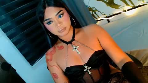 Ava online show from June 18, 2026, 8:35 pm