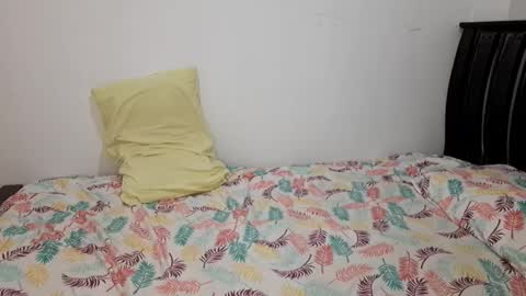 axel_rosse2 online show from March 23, 2026, 11:20 pm