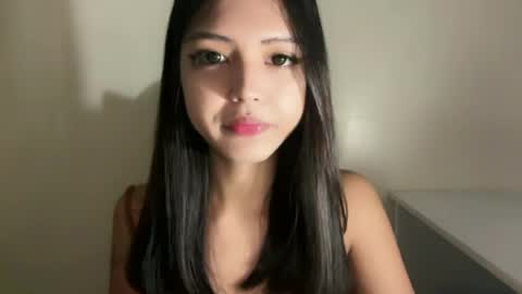 Snapshot of ayalvrs18 chatting on June 19, 2026, 7:01 am ayalvrs18 online show from June 19, 2026, 7:01 am