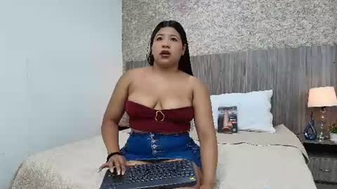 Ayleen Collins online show from June 30, 2026, 7:37 pm