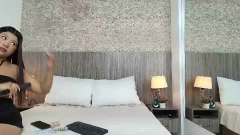 Ayleen Collins online show from July 13, 2026, 7:27 pm