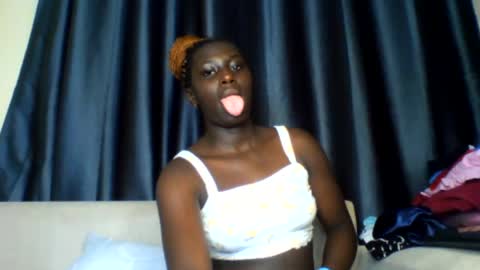 azaelia_iris online show from July 16, 2026, 6:03 pm