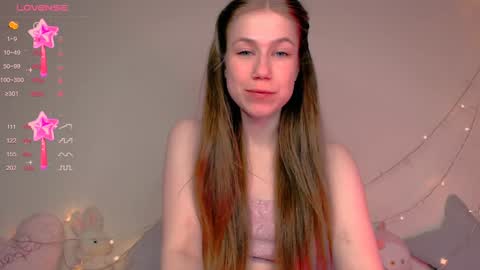 Kira online show from December 4, 2024, 11:57 pm
