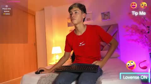 Snapshot of baby_noaht chatting on July 27, 2026, 12:39 am baby_noaht online show from July 27, 2026, 12:39 am