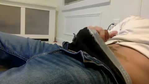 babyboii42o online show from November 13, 2025, 1:37 am