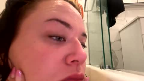 babyjulesxoxo online show from September 16, 2025, 4:08 pm