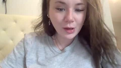 babyjulesxoxo online show from October 23, 2025, 6:39 pm