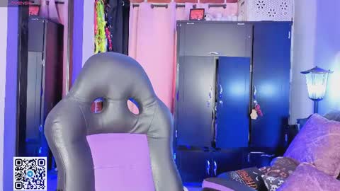       Please help me to reach 100 thumbs up online show from June 29, 2026, 2:39 pm