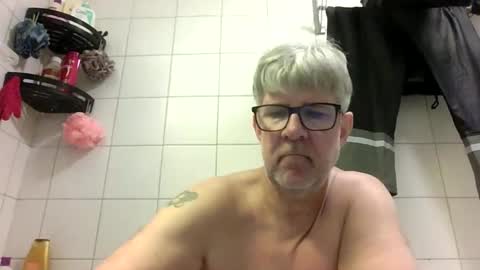 baggelina75 online show from May 17, 2026, 3:41 pm