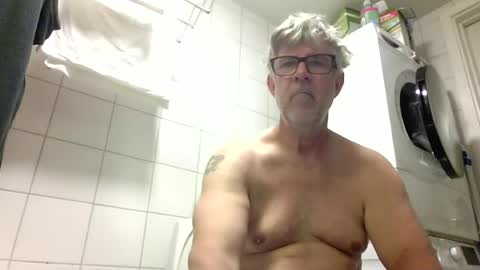 baggelina75 online show from June 13, 2026, 8:01 am