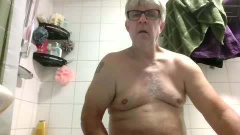 baggelina75 online show from June 27, 2026, 1:17 pm