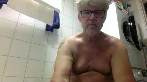 baggelina75 online show from July 1, 2026, 9:47 pm