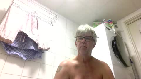 baggelina75 online show from July 18, 2026, 7:56 am