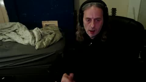 bangintoleather online show from April 25, 2026, 2:58 am