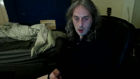 bangintoleather online show from April 26, 2026, 2:09 am