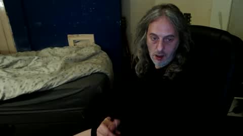 bangintoleather online show from May 1, 2026, 2:16 am
