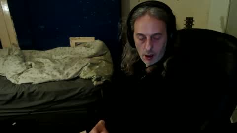 bangintoleather online show from May 13, 2026, 2:09 am