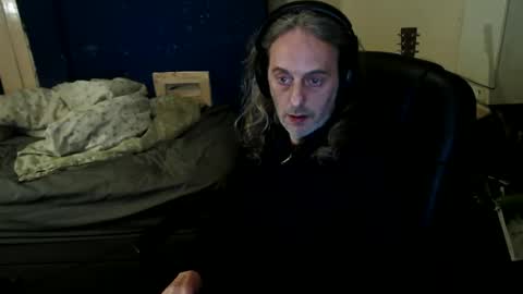 bangintoleather online show from May 15, 2026, 2:51 am