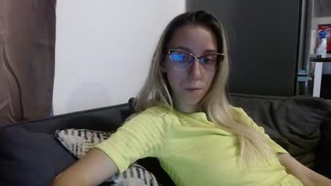 Lena online show from July 19, 2026, 7:39 pm