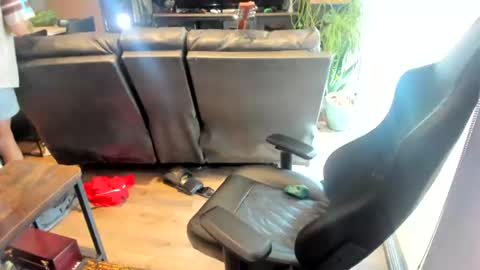 ryan online show from June 21, 2026, 6:43 pm