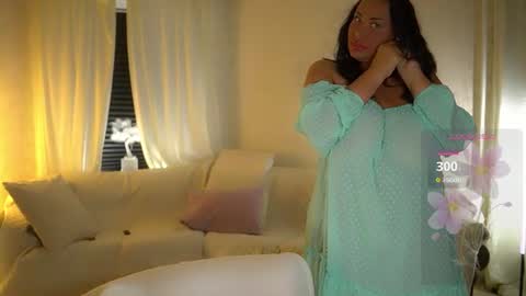bbwdesirebbw online show from July 4, 2026, 10:49 pm