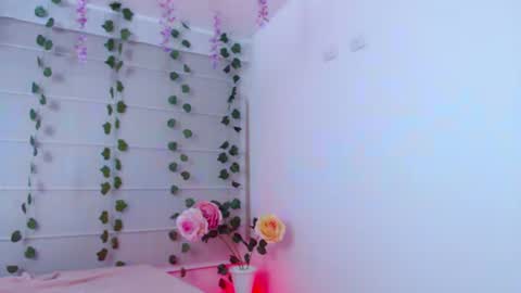 Sara  Juan online show from July 23, 2026, 3:48 am