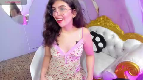 B  E  L  L  A  online show from July 24, 2026, 7:23 pm