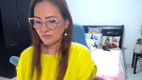 Bella online show from July 21, 2026, 3:09 am