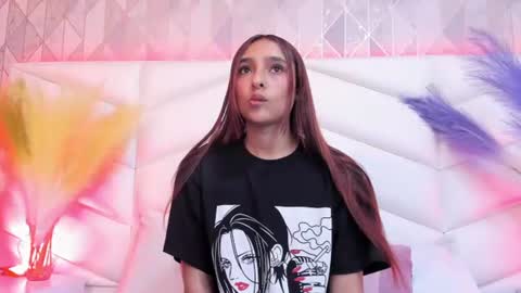 bella_peach_ online show from July 28, 2026, 3:24 am