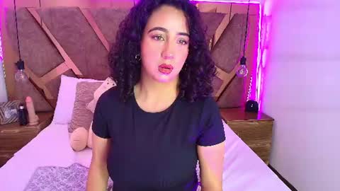Bella Swwan  online show from July 8, 2026, 3:05 pm