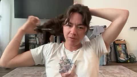 bendlikebecks online show from May 1, 2026, 1:26 pm