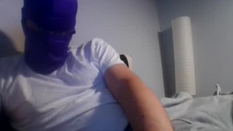 bennybueno online show from August 9, 2026, 3:34 am