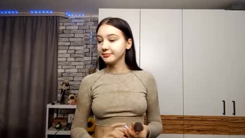 Amber online show from February 8, 2026, 9:13 am