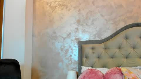 Bianca Vale online show from June 5, 2026, 5:14 am