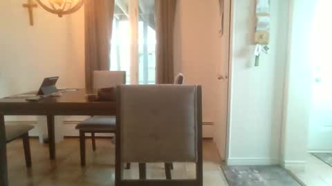 bigdeer581917471 online show from June 3, 2026, 11:57 am