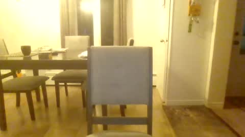 bigdeer581917471 online show from June 24, 2026, 1:15 am