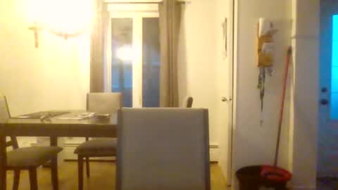 bigdeer581917471 online show from July 18, 2026, 8:18 am
