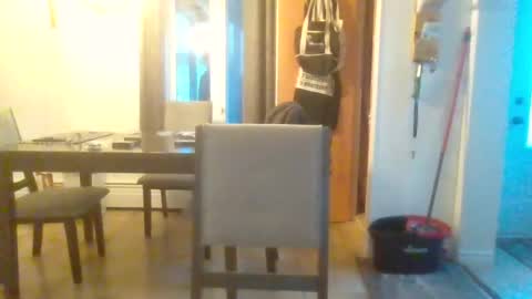 bigdeer581917471 online show from August 1, 2026, 9:08 am
