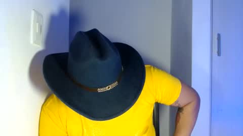 MANUEL online show from June 15, 2026, 10:56 pm