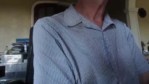 bigukphallus online show from July 4, 2026, 4:02 pm