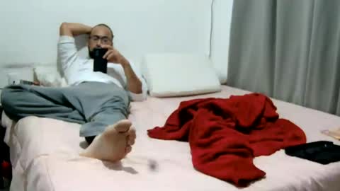 Snapshot of bigyyaso chatting on July 12, 2026, 4:25 am Horny Couple online show from July 12, 2026, 4:25 am
