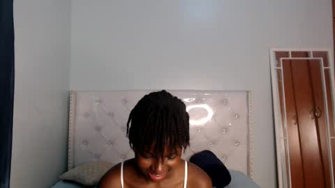 Snapshot of blackmelaninqueen chatting on July 19, 2026, 8:18 am Cleo online show from July 19, 2026, 8:18 am