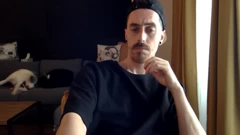 blacksheeps_ online show from May 8, 2026, 6:35 pm