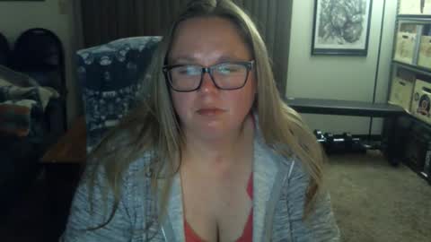 bladesizzo3111 online show from May 18, 2026, 6:30 am