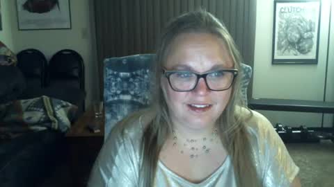 bladesizzo3111 online show from June 15, 2026, 5:31 am