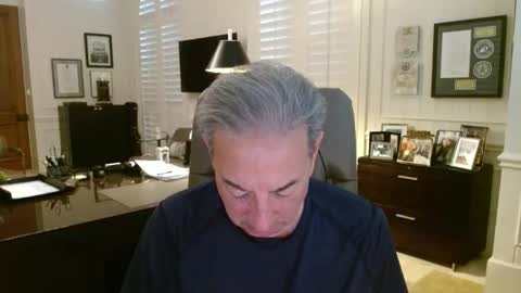 Snapshot of blueisles chatting on June 8, 2026, 8:31 pm blueisles online show from June 8, 2026, 8:31 pm