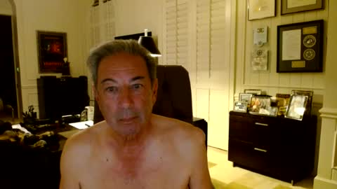 Snapshot of blueisles chatting on July 7, 2026, 1:08 am blueisles online show from July 7, 2026, 1:08 am